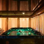 Medουσία Wellness Heritage Affittacamere Chalkís